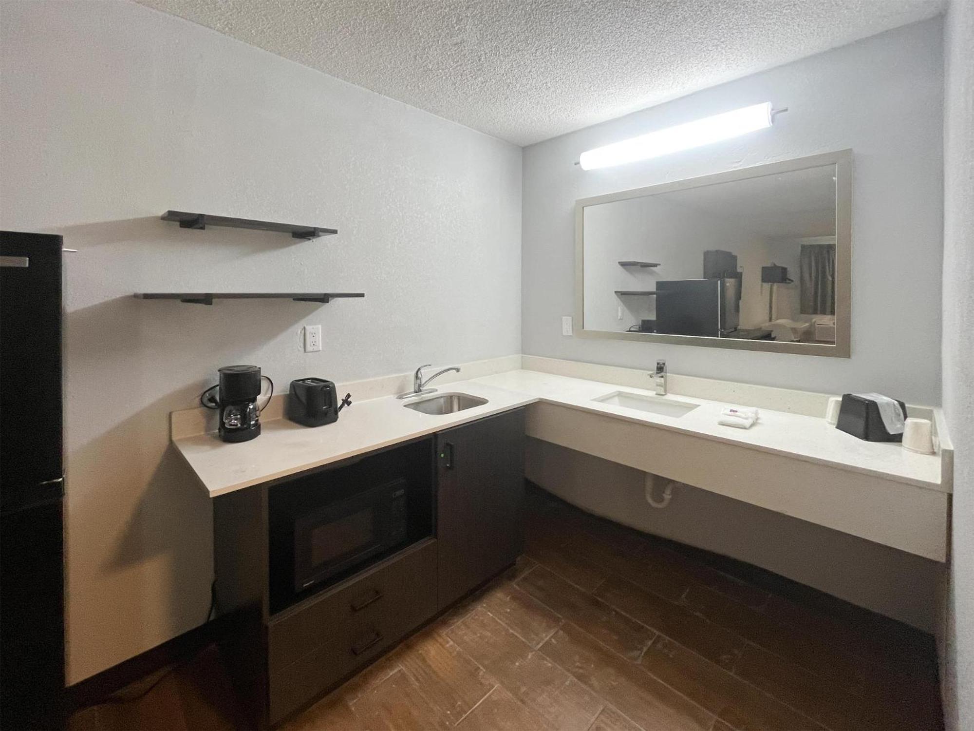 Studio 6 Suites Hurricane, Wv Esterno foto