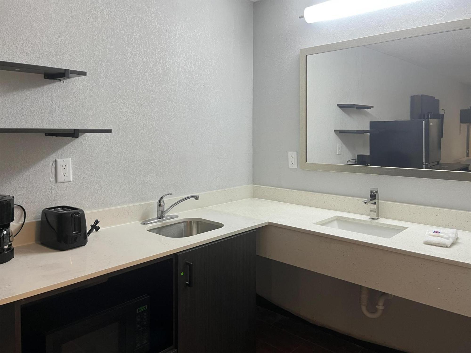 Studio 6 Suites Hurricane, Wv Esterno foto