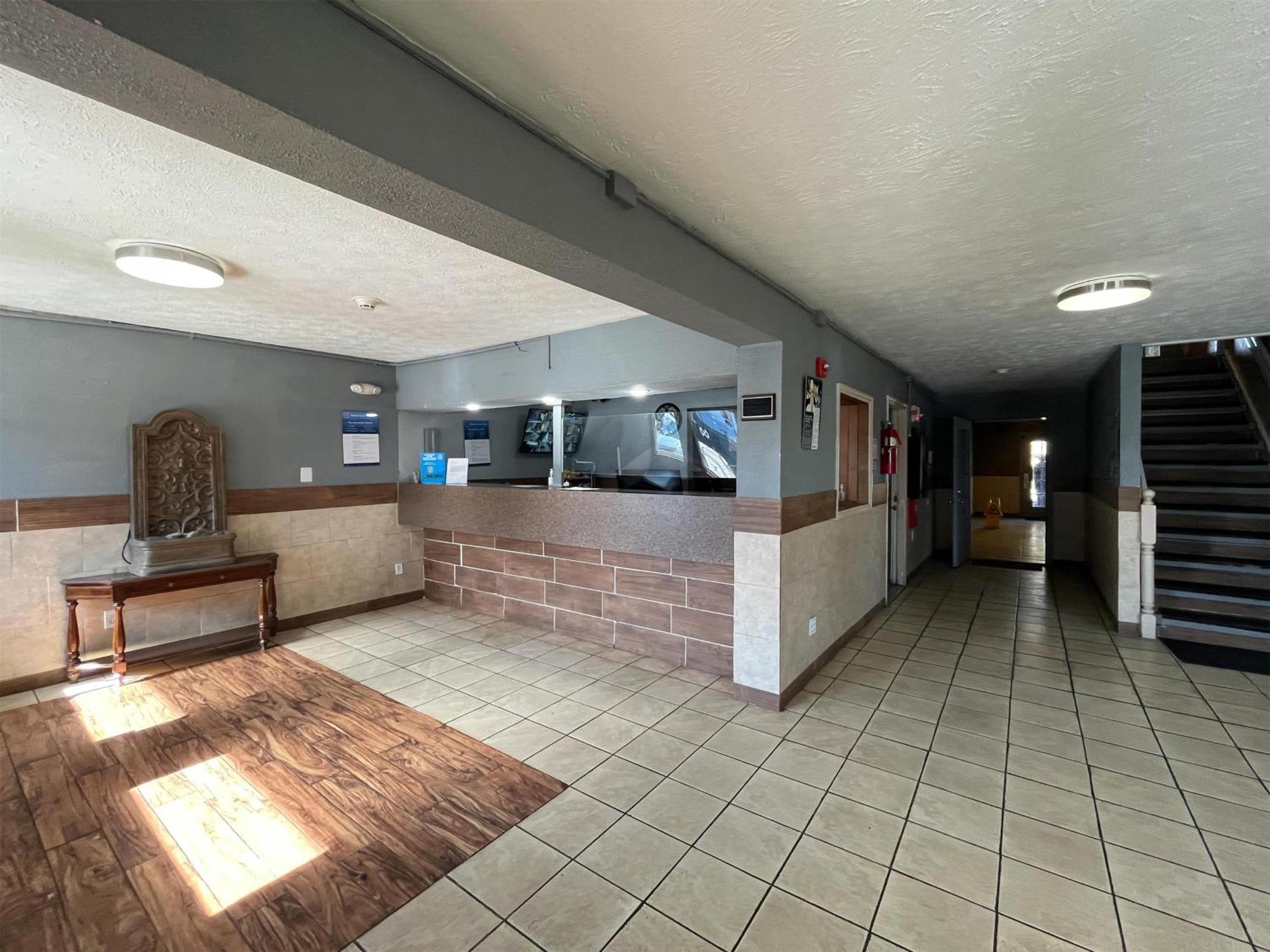 Studio 6 Suites Hurricane, Wv Esterno foto